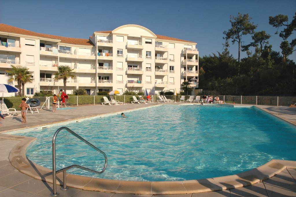 Residence Odalys Thalassa La Pironniere Bagian luar foto