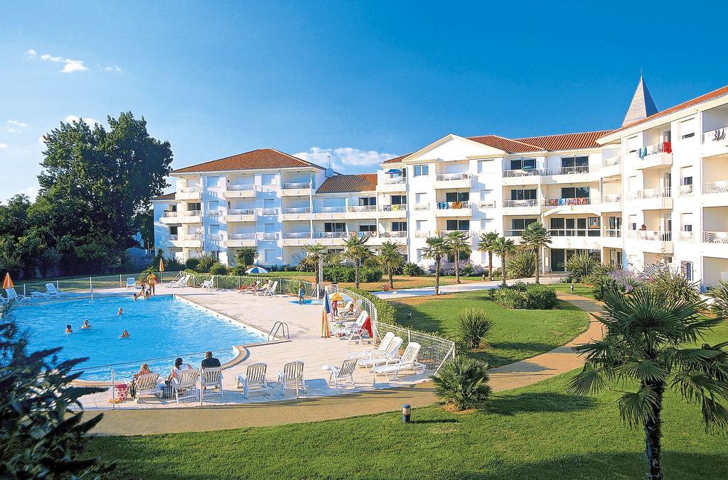 Residence Odalys Thalassa La Pironniere Bagian luar foto